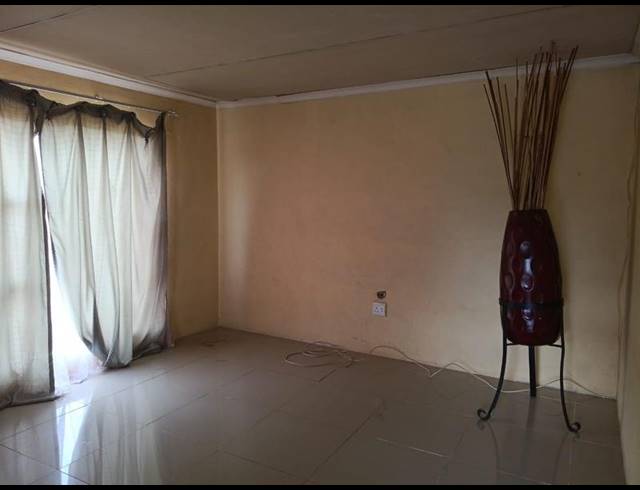 2 BEDROOM PROPERTY TO RENT IN MASHISHING